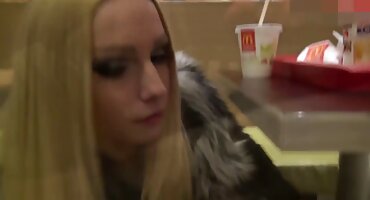 sex anh da đen Anh ta thay thế mông cellulite phim xex jav lớn bằng Charles dera tàn bạo.