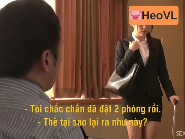 sex ở nơi công cộng Ở chung phòng với anh trưởng phòng đáng ghét